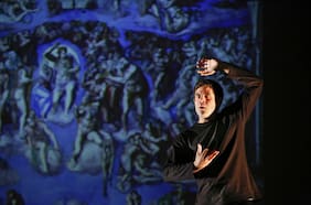 Mistero Buffo, la obra maestra de Dario Fo que el actor italiano Matthias Martelli presentará en Chile
