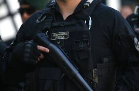 Oficiales penitenciarios califican de “inadmisibles” dichos que responsabilizan a Gendarmería por liberación de sicario