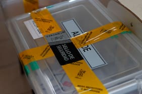 Columna de Colombina Schaeffer y Josefina Correa: Un signo de la crisis institucional