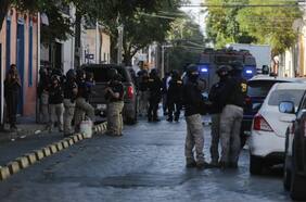 Ataque armado en cité deja a tres personas heridas de bala a escasas cuadras del domicilio del Presidente Boric