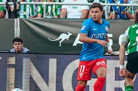 Técnico de Elche estalla contra el arbitraje en la caída contra el Betis de Pellegrini