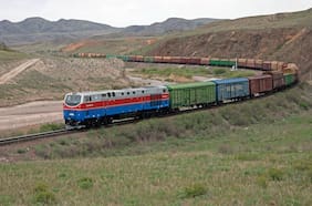 Evita pasar por Rusia: China alcanza un hito clave en túneles ferroviarios en Asia Central