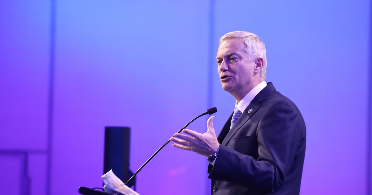 El duro emplazamiento de Kast al gobierno por error en cálculo en la tarifas eléctricas