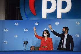 Isabel Díaz Ayuso arrasa en elecciones regionales de Madrid y Pablo Iglesias anuncia su retiro de la política