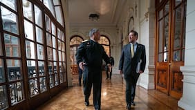 Pérez Mackenna se reúne con comandante en jefe de la Armada tras dichos en Argentina por el Estrecho de Magallanes