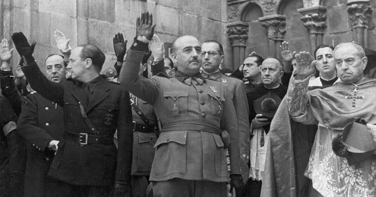 El legado de Franco 50 años después: Una dictadura que aún divide a España