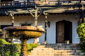 Escondido por el cacique Vitacura: la desconocida historia del tesoro de antigua casona en Santiago