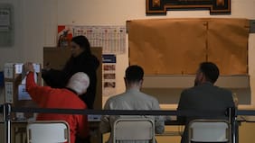 Jornada clave para Milei: inicia cierre de mesas por elecciones legislativas en Argentina