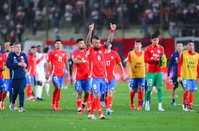 Rodrigo Echeverría destaca el rol clave de Arturo Vidal en la Roja de Ricardo Gareca
