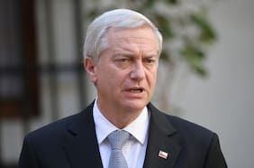 Tras cita con Boric, Kast deja en suspenso aprobación de sala cuna y niega diálogo sobre candidatura de Bachelet a la ONU