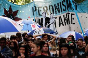 El golpe del libertario a la larga agonía peronista