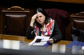 Steinert se excusa de asistir a comisión investigadora y Leiva (PS) baja expectativas de presentar acusación constitucional a un día de expirar el plazo