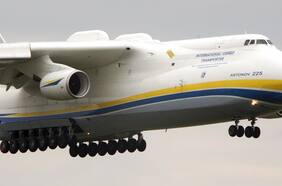 Antonov ucraniano: cuando el avión más grande del mundo llegó a Chile