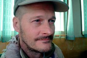 Talibanes liberan a un ingeniero estadounidense secuestrado a cambio de un alto cargo del grupo