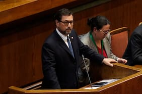 “Faltó a la verdad” y “el canciller sale fortalecido”: las reacciones parlamentarias a la interpelación al ministro Pérez Mackenna