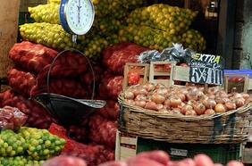 IPC cae por segundo mes, pero alimentos presionan inflación de personas de bajos ingresos