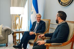 “Han tomado decisiones duras, pero necesarias”: los elogios de Kast a Bukele tras reunión en El Salvador