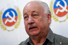 Teillier (PC) llama a “salir a la calle a defender” triunfo del Apruebo si el resultado es estrecho este domingo