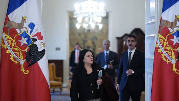 Interpelación a Steinert activa alerta en el oficialismo y reabre ruido por eventual ajuste ministerial