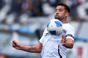 El feroz mea culpa de Mauricio Isla por el mal año de Colo Colo: “Nos merecemos las críticas; no he estado a la altura”