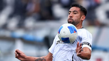 Gustavo Quinteros le abre la puerta de Independiente a Mauricio Isla