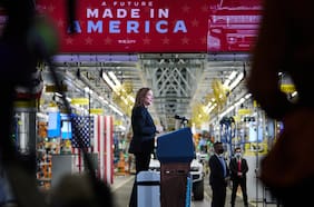 PIB de EE.UU. crece 2% en el primer trimestre y solicitudes de desempleo caen a mínimos desde 1969