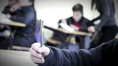 Sistema frontal: revisa las regiones en que se suspendieron clases para este viernes 17 de julio