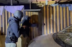 Prisión preventiva a banda criminal por robo a viviendas del sector oriente de Santiago: engañaban a asesoras del hogar