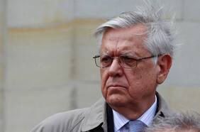 Embajador de Chile en EE.UU. asegura que hay “4 chilenos hospitalizados” y que algunos están en “estado crítico” por coronavirus