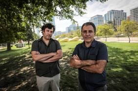 Francisco Soto y Alejandro Corvalán: “En Chile hay una idea muy insular de menospreciar el parlamentarismo”