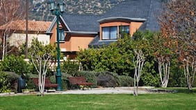 Cadem: 60% está a favor del proyecto de Kast de eliminar las contribuciones a la primera vivienda