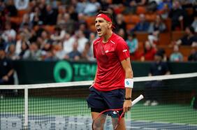 Alejandro Tabilo se impone a Renzo Olivo y se medirá a Garin en los octavos del Chile Open