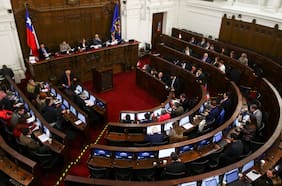 Cadem: Intención de votar Rechazo a nueva Constitución cae a 53%