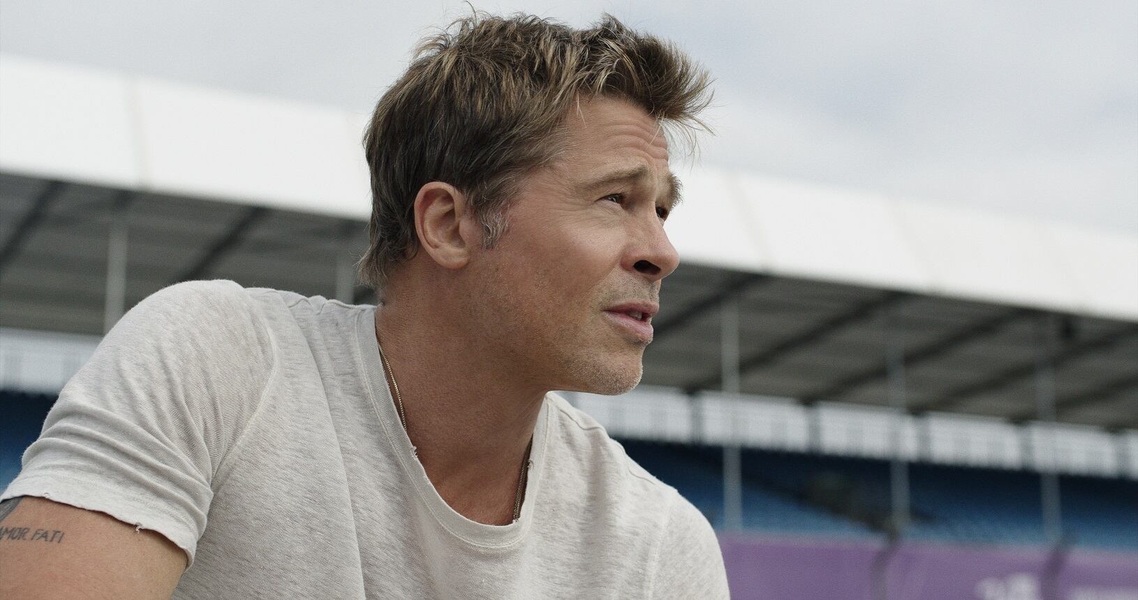 Brad Pitt revela que volvió al alcohol tras siete años y que atravesó momentos críticos por “temas familiares”