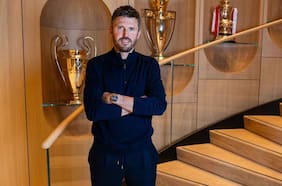 Una leyenda al rescate: Michael Carrick asume la banca del Manchester United con la misión de salir de la crisis