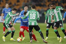 Primera victoria de Pellegrini en 2026: el Betis le remonta al Elche de Dituro y avanza en la Copa del Rey