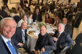 Cadem: aprobación de Kast baja al 40% y un 62% rechaza almuerzo con excompañeros en La Moneda