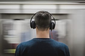 Las mejores apps y sintetizadores portátiles para hacer música en cualquier lugar