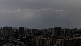 De Coquimbo a O’Higgins: pronostican tormentas eléctricas para cuatro regiones del país