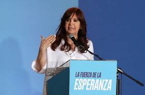 Sentenciada y retirada de la carrera electoral: Cristina Fernández reaparecerá en acto político
