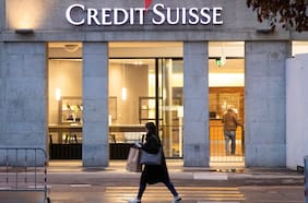 Qué son los bonos convertibles que dejaron al mercado asustado tras la caída de Credit Suisse
