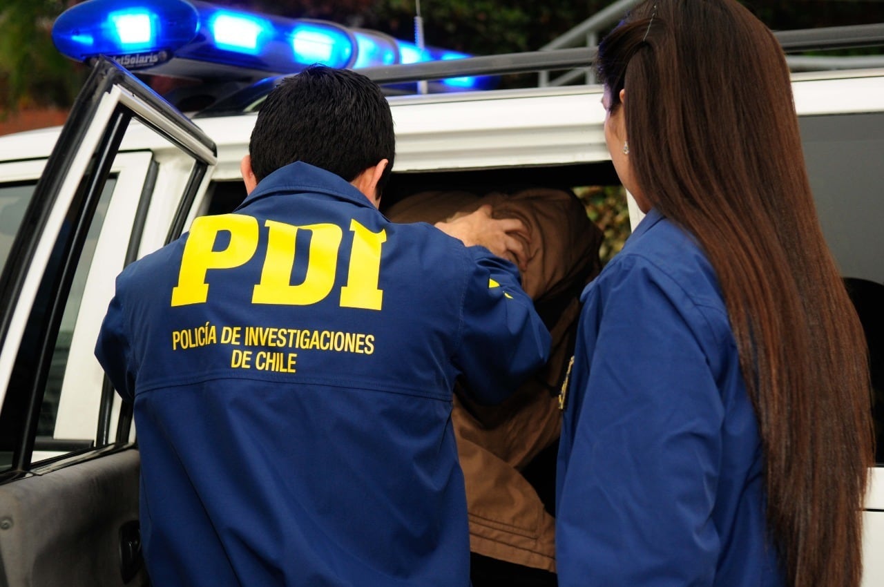 Decretan prisión preventiva para hombre acusado de asesinar a su conviviente en pleno centro de Río Claro