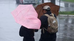 Lluvia intensa y viento: el sistema frontal que llega hoy a la zona centro-sur de Chile