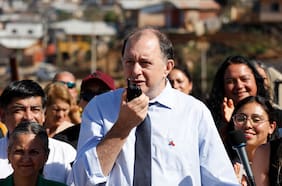 Poduje advierte que reconstrucción dependerá de aprobar Fondo de Emergencia Transitorio y acusa que recibió “arcas fiscales vacías”