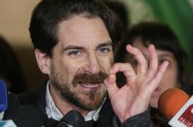 “Él lo pide a gritos”: Diputado Gonzalo Winter (CS) se muestra a favor de expulsar al embajador de Israel en Chile, Gil Artzyeli