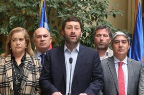 “Estamos llegando a un punto de no retorno”: UDI exige al gobierno convocar de manera “urgente” al Cosena tras liberación de sicario