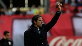 Fernando Gago cuestiona el arbitraje de Cristián Galaz tras derrota de la U ante Ñublense: “Vi un pisotón”