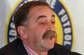 Pesar en el fútbol: fallece el extécnico de la Roja Xabier Azkargorta