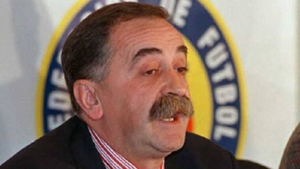 Pesar en el fútbol: fallece el extécnico de la Roja Xabier Azkargorta