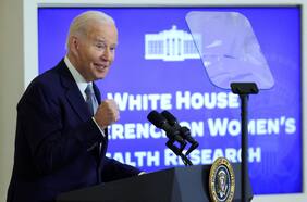 Biden conmuta penas para 1.500 condenados e indulta a otros 39 en una medida sin precedentes